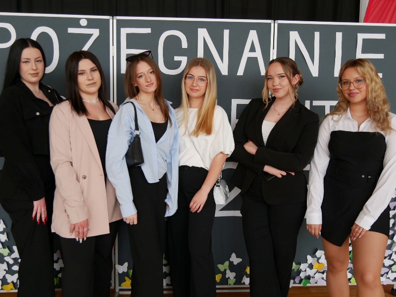 1. Zakończenie roku szkolnego klas maturalnych 2024/25