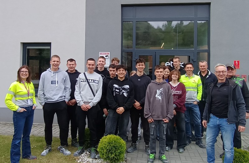 👷‍♂️Klasa 3TAS na wycieczce roboczej w fabryce płyty g-k w Leszczach