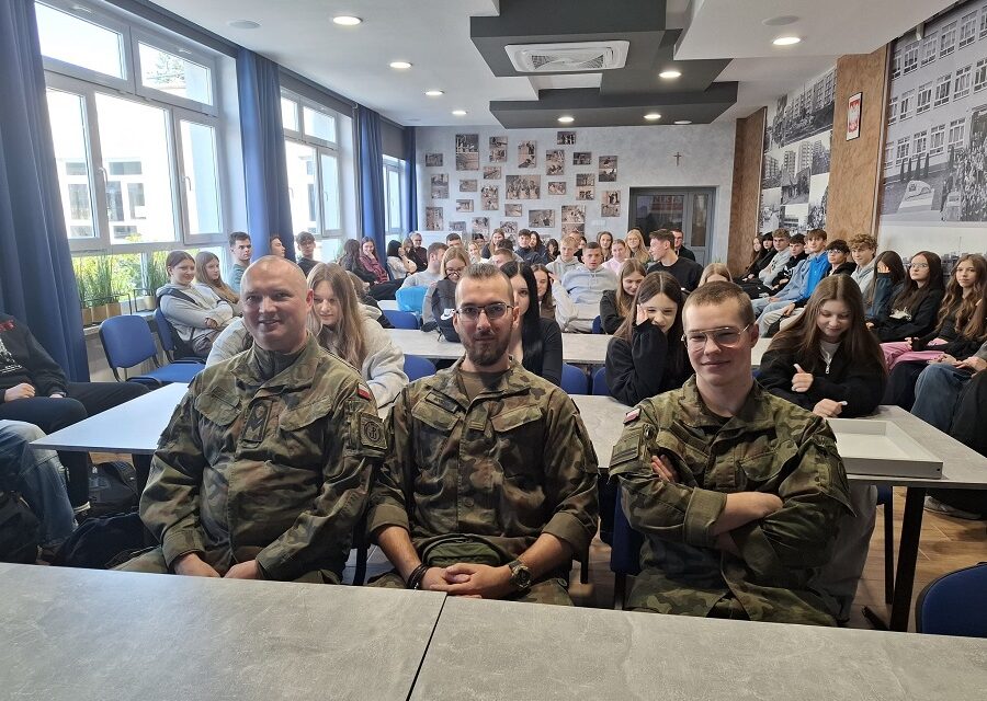 🪖”Edukacja z wojskiem”