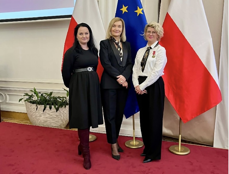 Pani Klaudia została uhonorowana 🥇Medalem Komisji Edukacji Narodowej