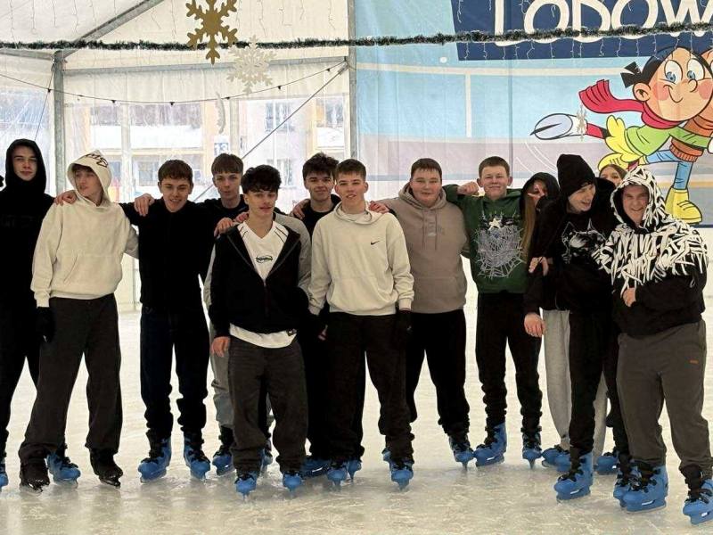 Wyjście klasowe na lodowisko⛸️.