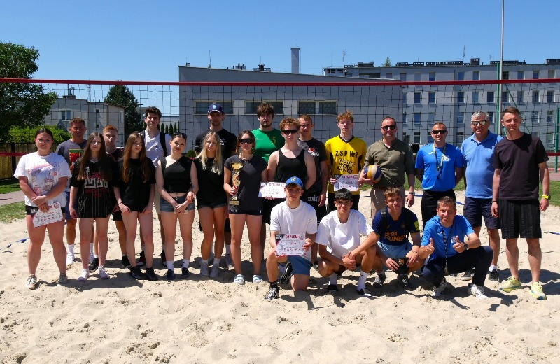 🏐🎉Turniej piłki siatkowej plażowej.