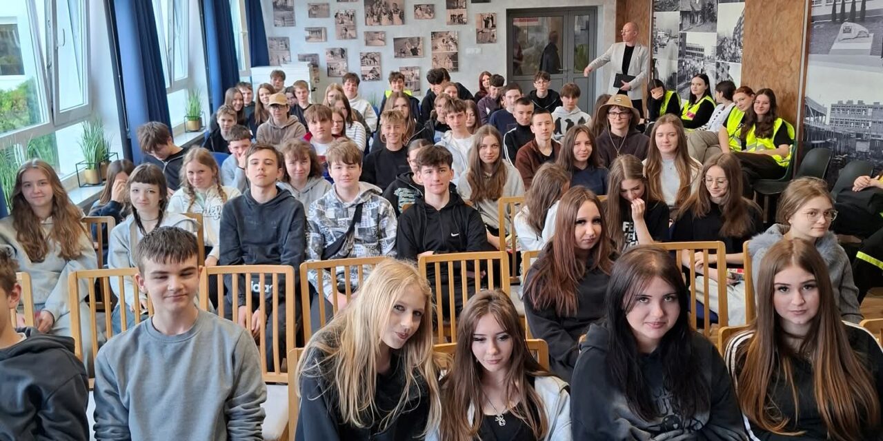 BUDOWLANKA💪Ósmoklasistom dziękujemy za zaufanie, rozmowy i wspólnie spędzony czas.🤝🫶🤸‍♂️