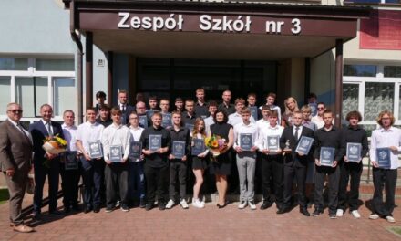 🧑‍🎓💐Drodzy Absolwenci, klasy 3BR BRANŻOWEJ SZKOŁY I STOPNIA!